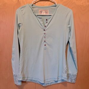 Aventura S light blue long sleeved henley tee with pattern details